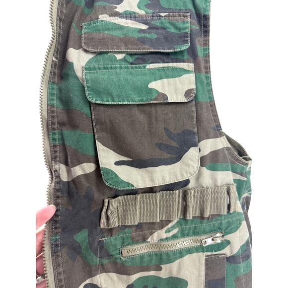 Rothco Woodland Camouflage Camo Ranger Vest - Picture 4 of 8